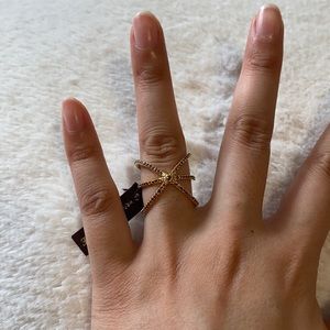 Henri Bendel Ring (Size 7)